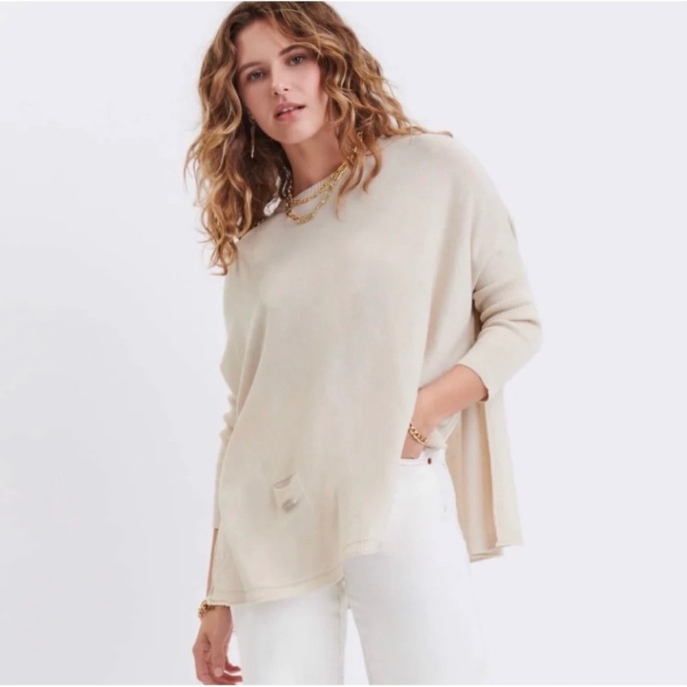 Mersea Catalina Crewneck Chic Split side Billowy Sweater One size Beige